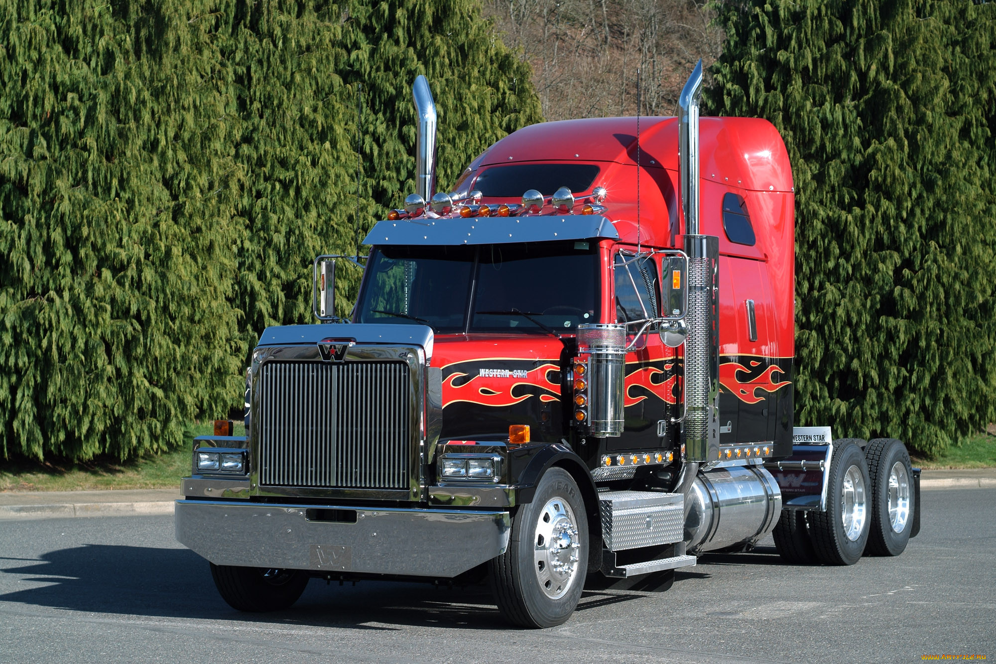 Американский грузовик Western Star